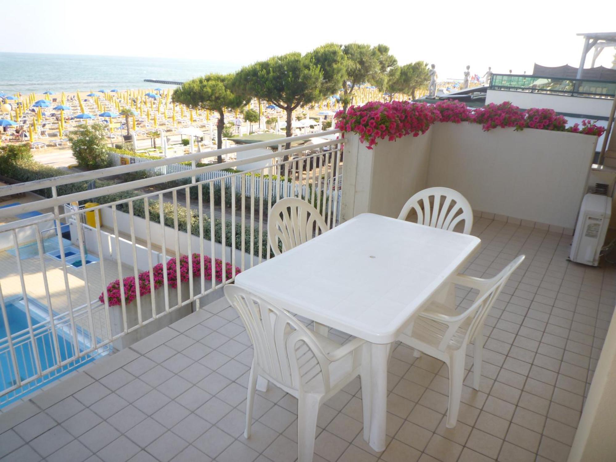 Semiramis Lido di Jesolo Exterior foto